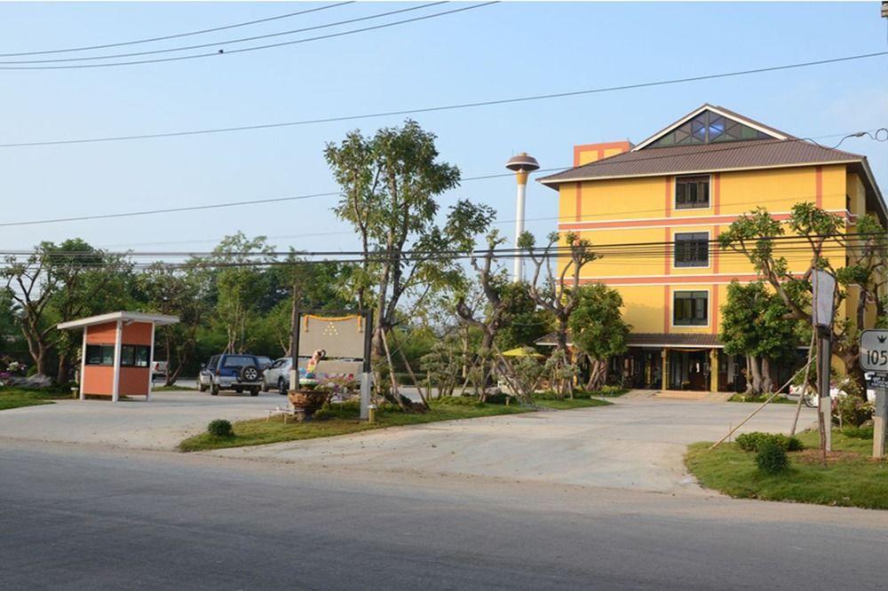 Boonme Heritage Phitsanulok Extérieur photo